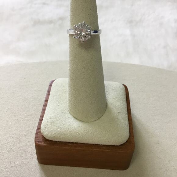 Sterling Silver Crystal Solitaire Ring - Picture 2 of 7